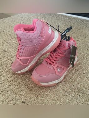 NEW And1 Girls Assist 6.0 Basketball Shoes Size 2 Comfort Padded Insole